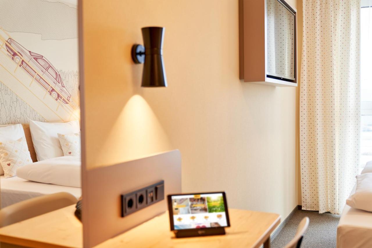 Mcdreams Hotel إنغولشتات المظهر الخارجي الصورة