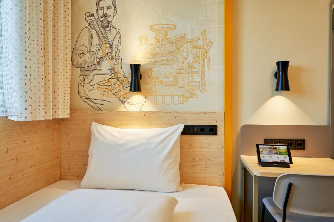 Mcdreams Hotel إنغولشتات المظهر الخارجي الصورة