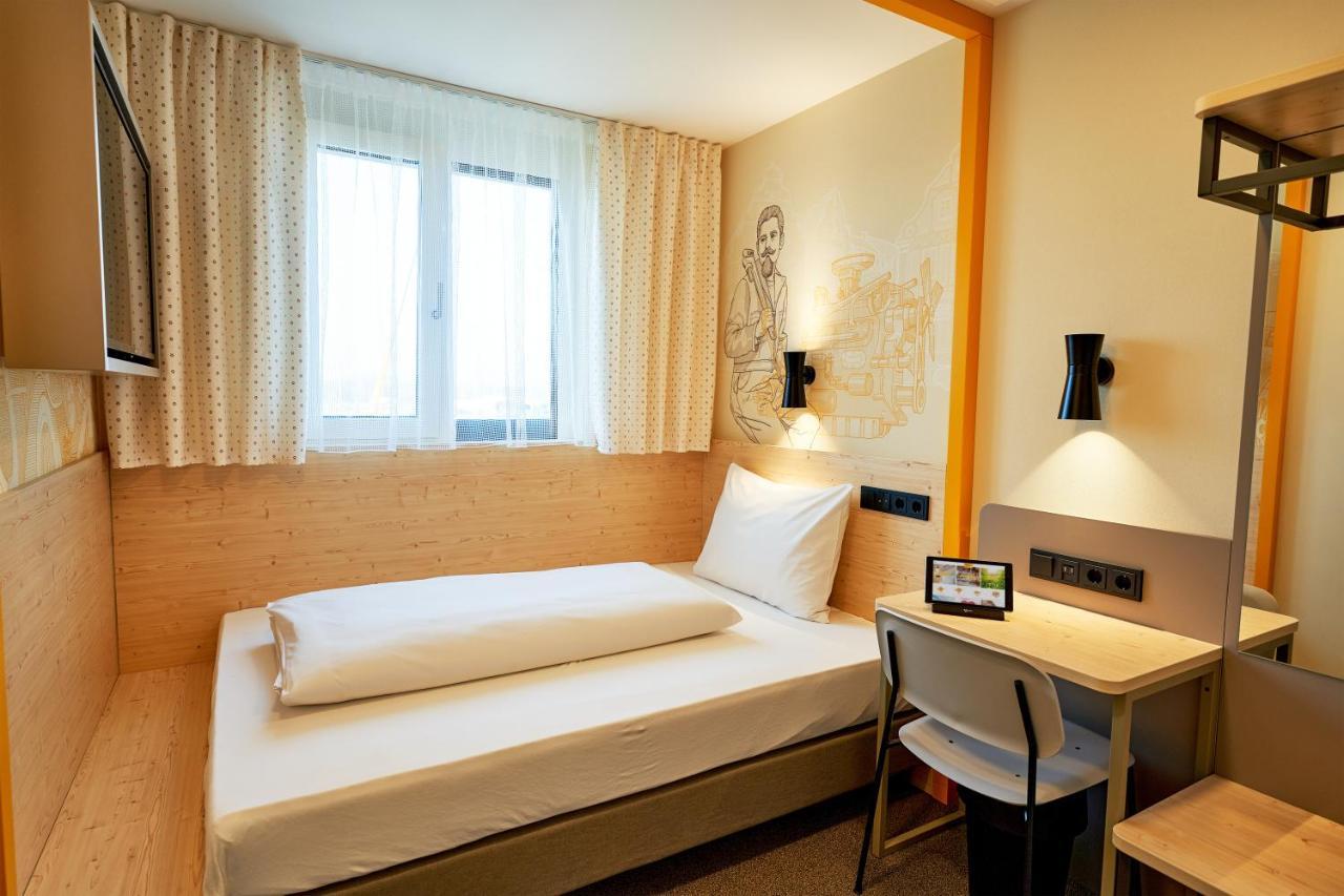 Mcdreams Hotel إنغولشتات المظهر الخارجي الصورة