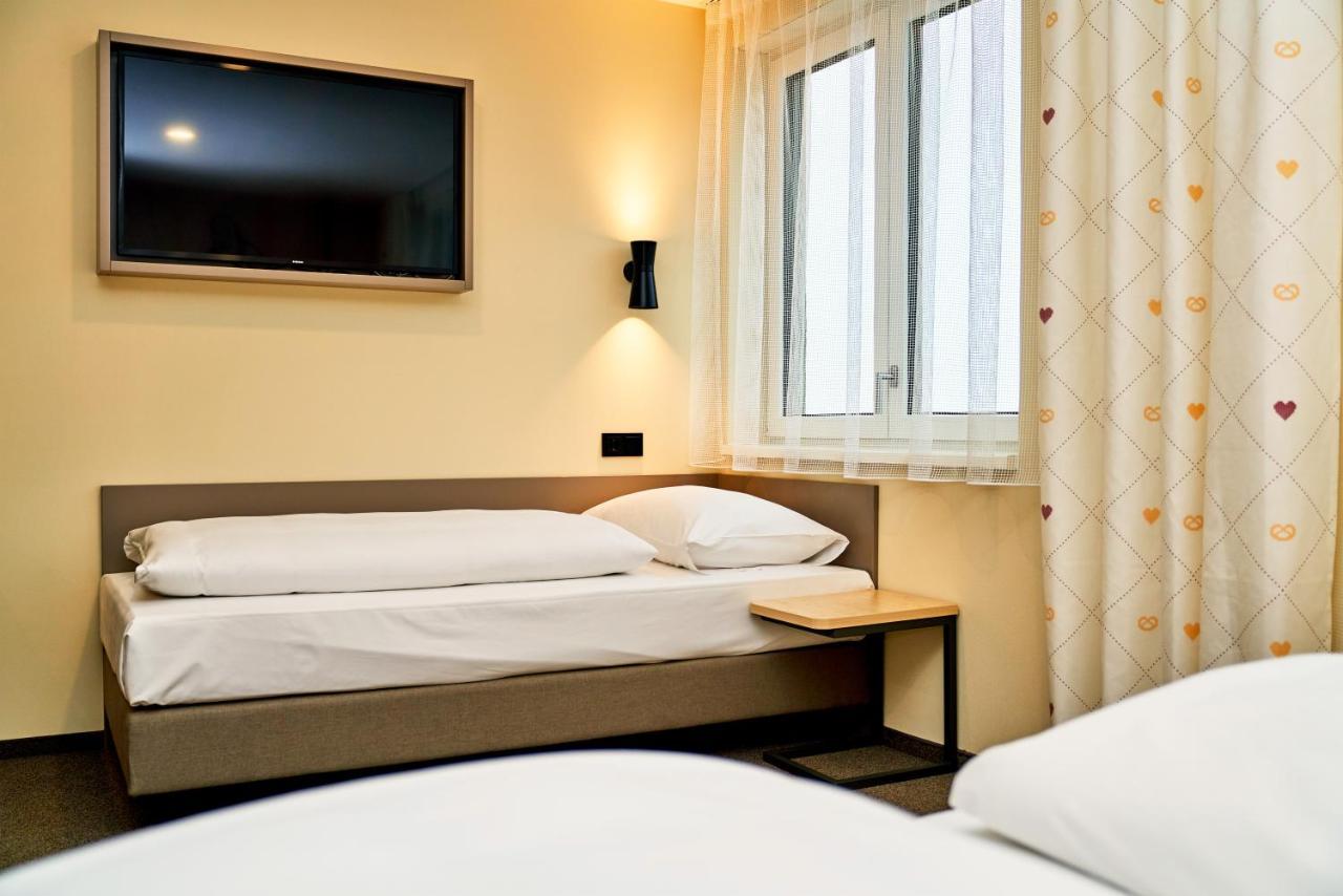 Mcdreams Hotel إنغولشتات المظهر الخارجي الصورة